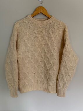 VTG Benetton Cream 100% Shetland
Wool Aran Cable-Knit Crewneck Sweater
Sz 48/M